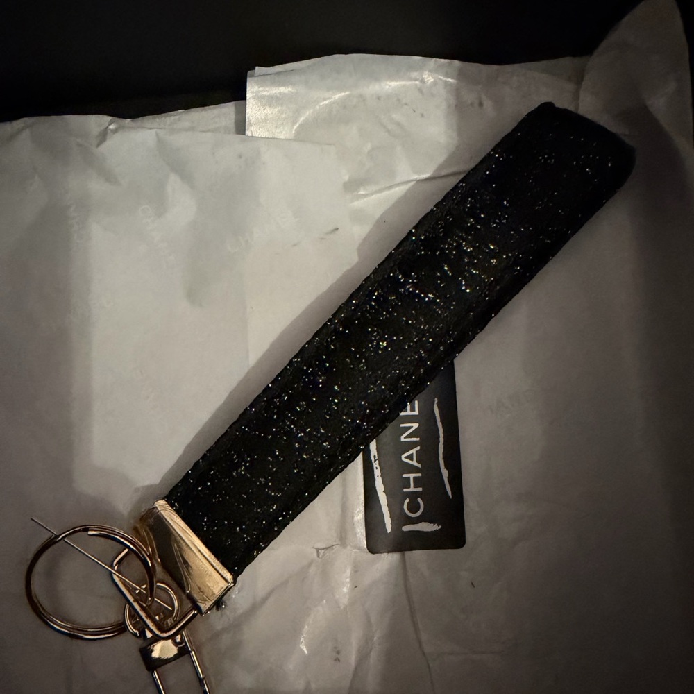 Chanel Black and Gold Mini Bag VIP / GWP With Charms - Picture 8 of 10